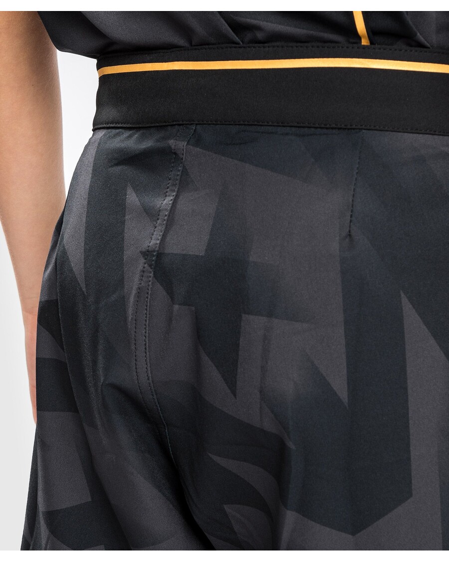 Celana Pendek Pertarungan Pisau Cukur Venum - Untuk Anak-anak - Hitam/emas