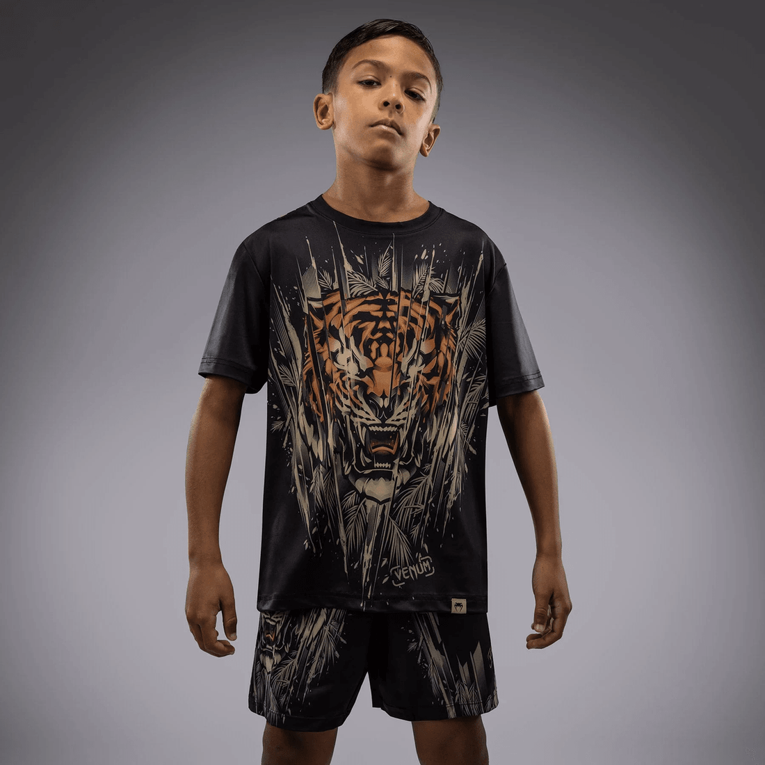 تی‌شرت خشک تکنولوژی بچه‌گانه وِنوم تایگر - مشکی/نارنجی نئونی