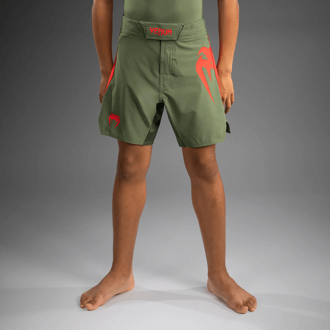 Venum Light Kids Fightshorts - Armeijan Vihreä/oranssi