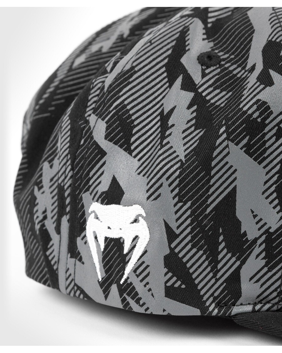 قبعة UFC Venum الأصلية للجنسين من Fight Week - أسود