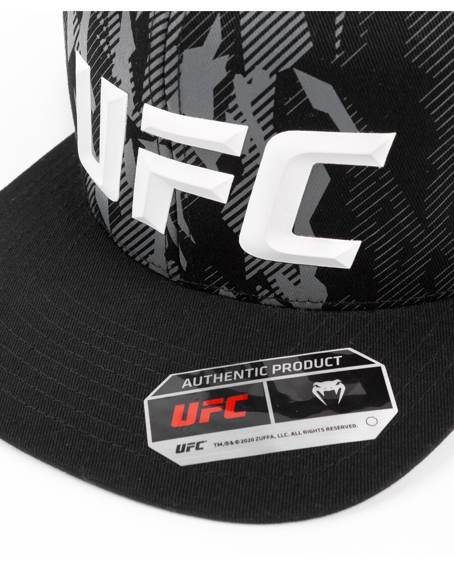 قبعة UFC Venum الأصلية للجنسين من Fight Week - أسود