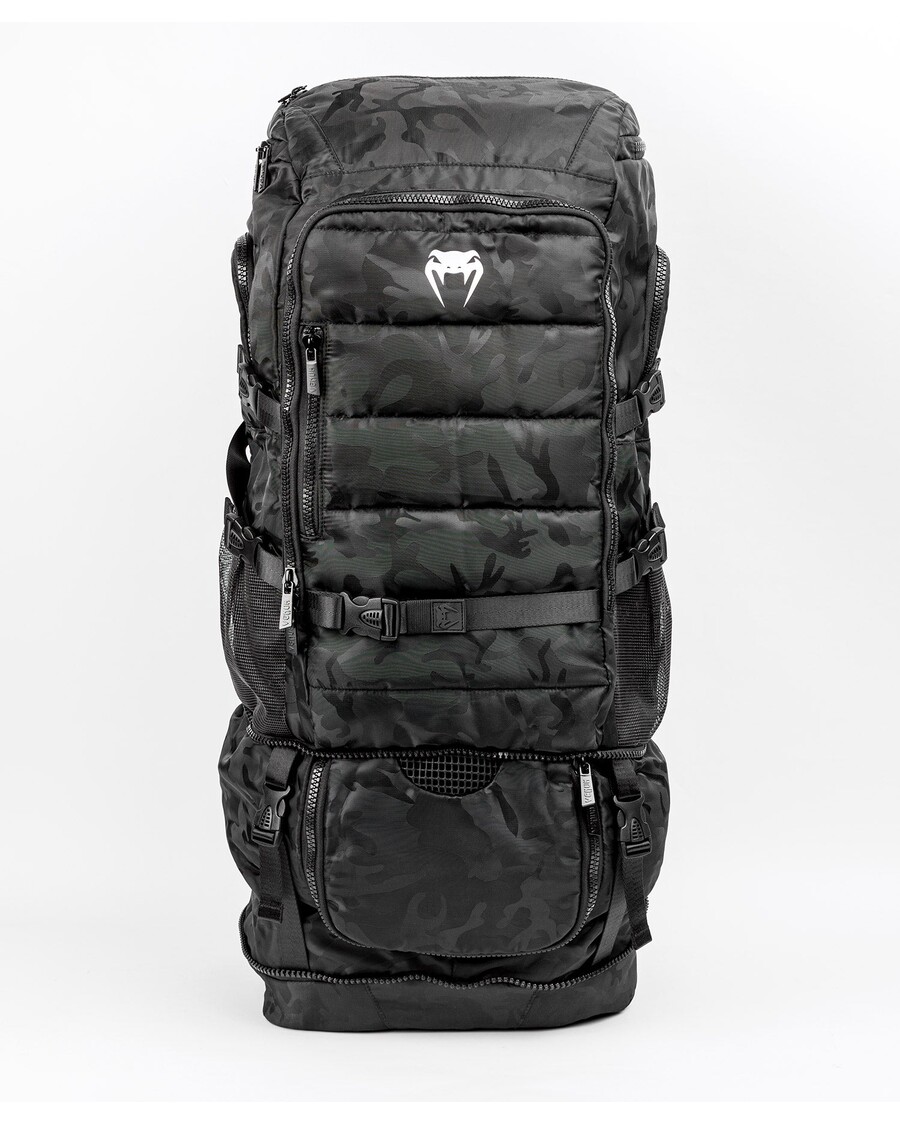 Рюкзак Venum Challenger Xtrem - черный/темный камуфляж