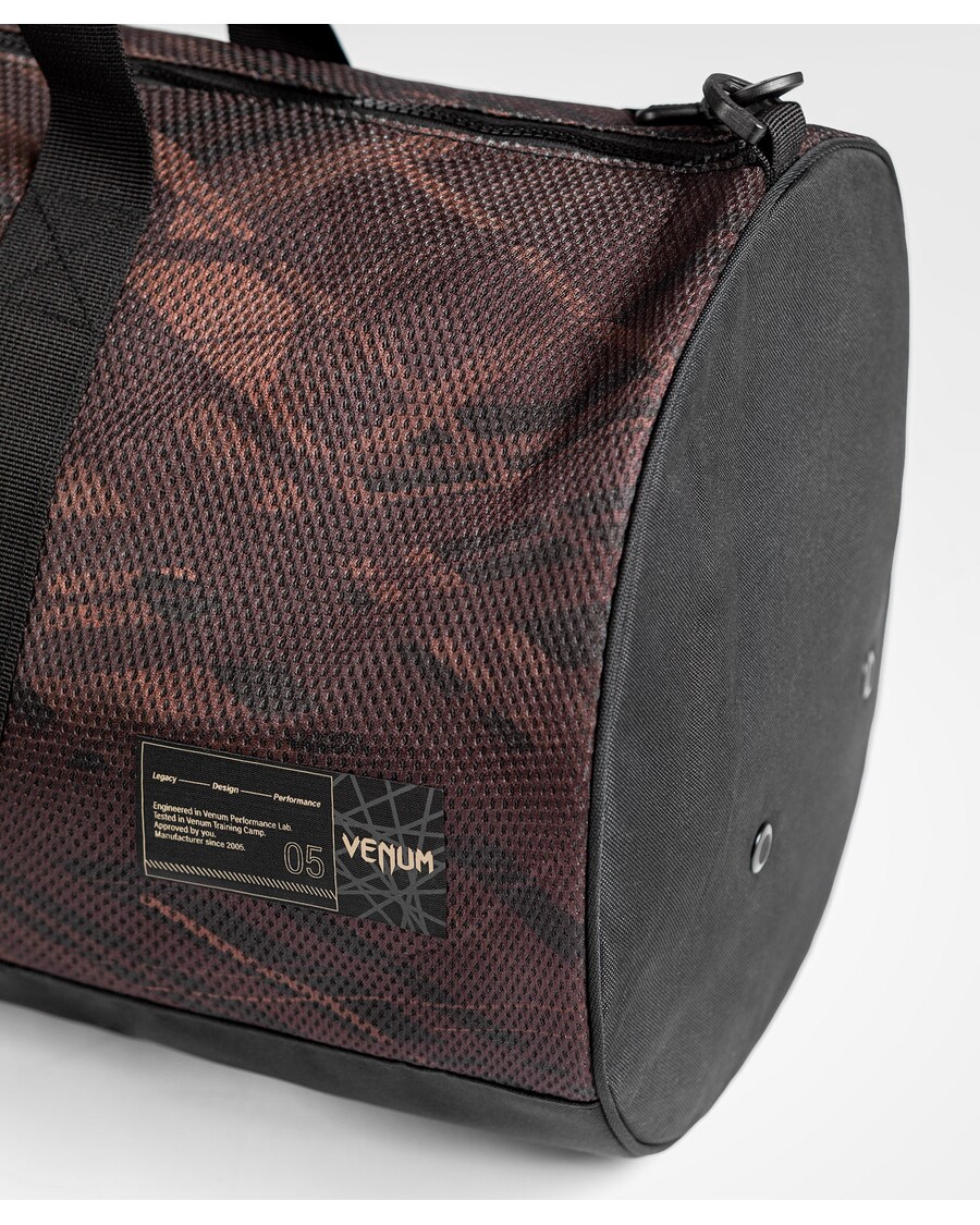 שקית דאפל של Venum Tecmo 2.0 - חום כהה