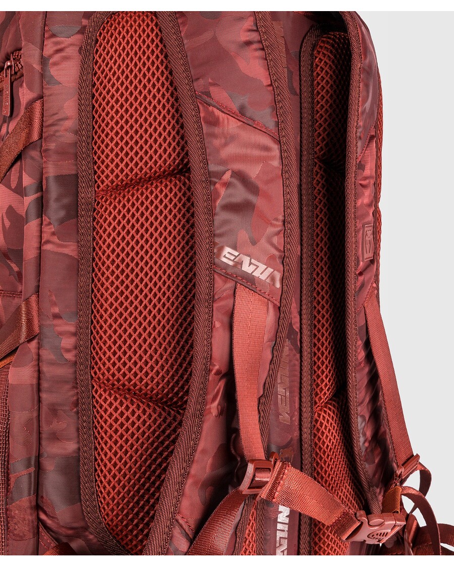 Tas Ransel Venum Challenger Xtrem - Camo/Burgundy