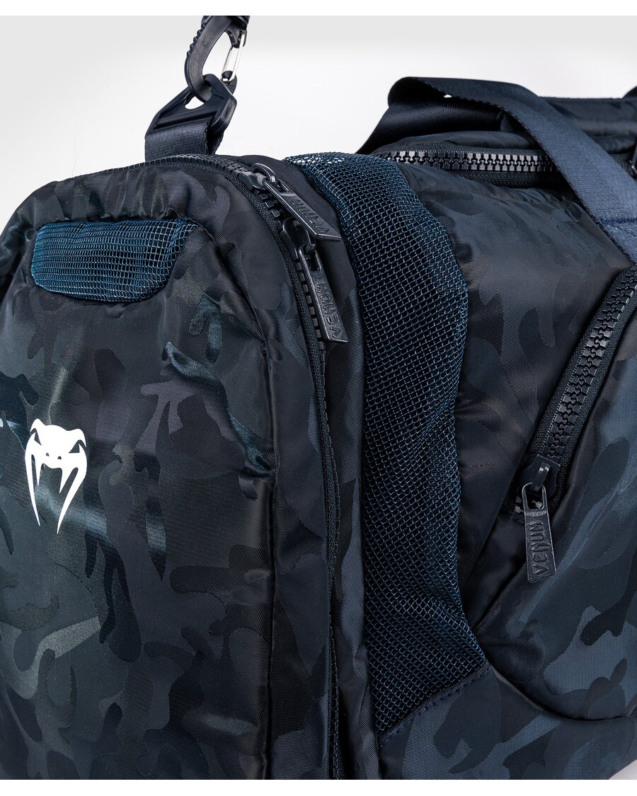 Venum トレーナー ライト スポーツバッグ - カモフラージュ/ブルー