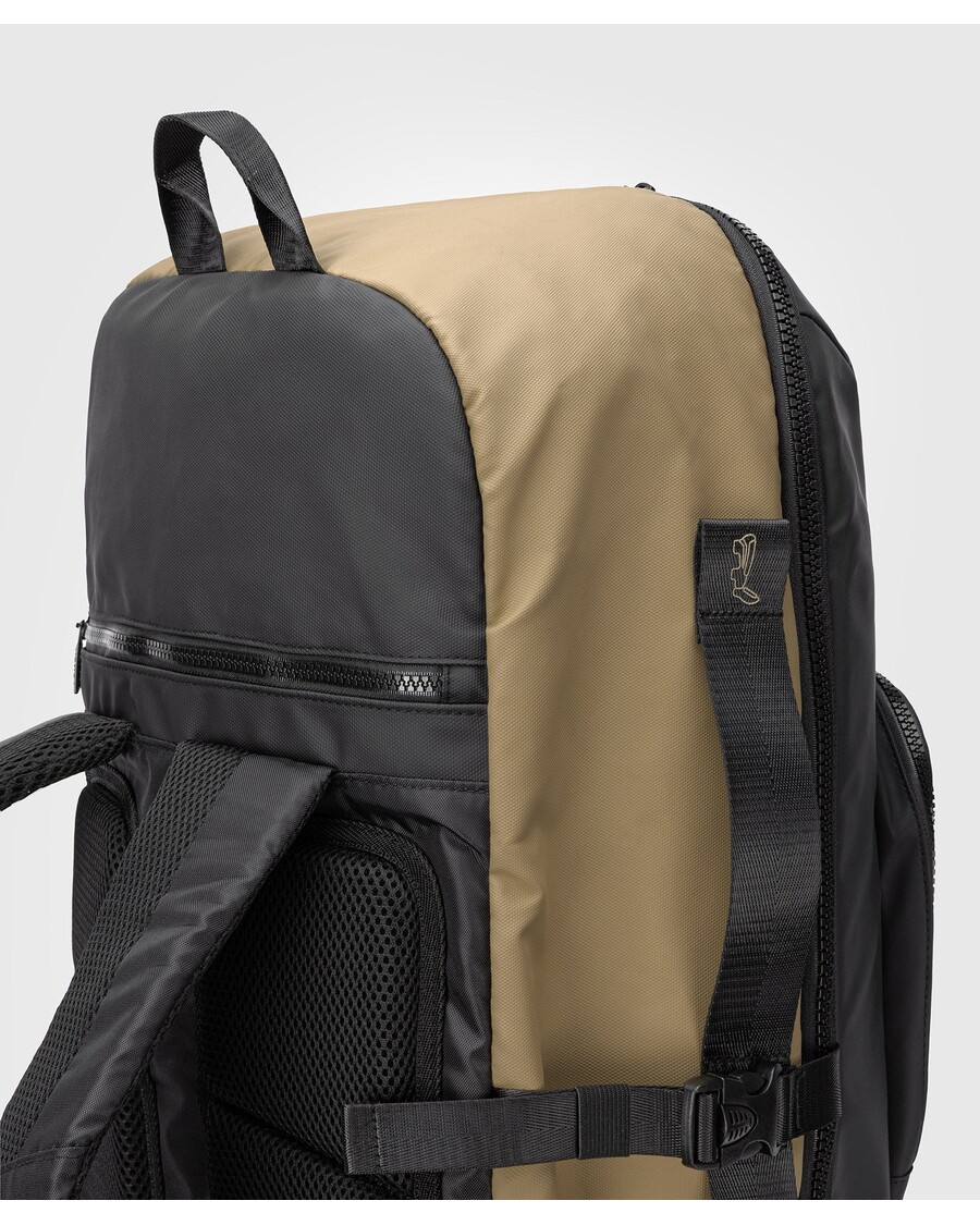 حقيبة الظهر Venum Evo 2 Xtrem - أسود/رملي