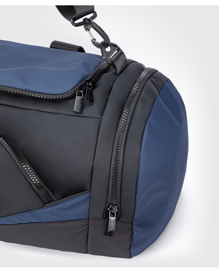Tas Duffle Venum Evo 2 Trainer Lite - Hitam/biru