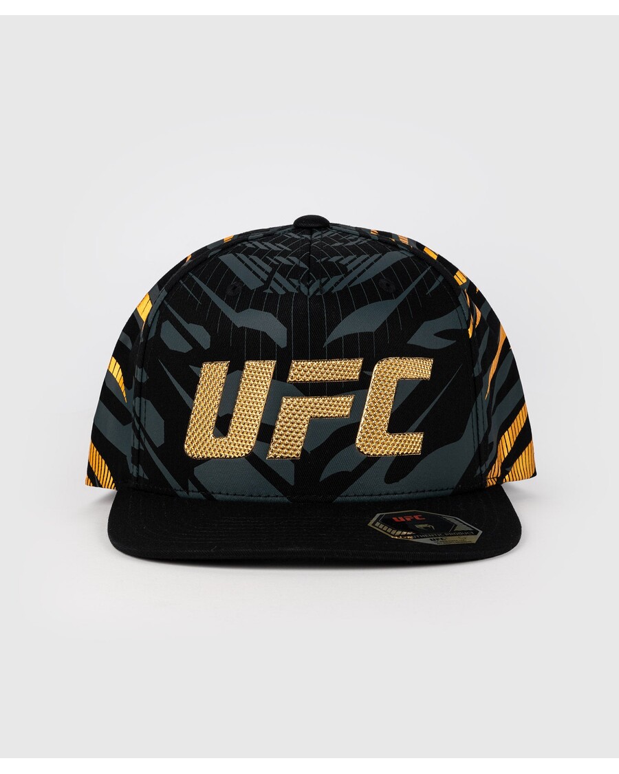 قبعة يو اف سي فيوجن باي فينوم الرياضية الليلية الأصلية - البطل