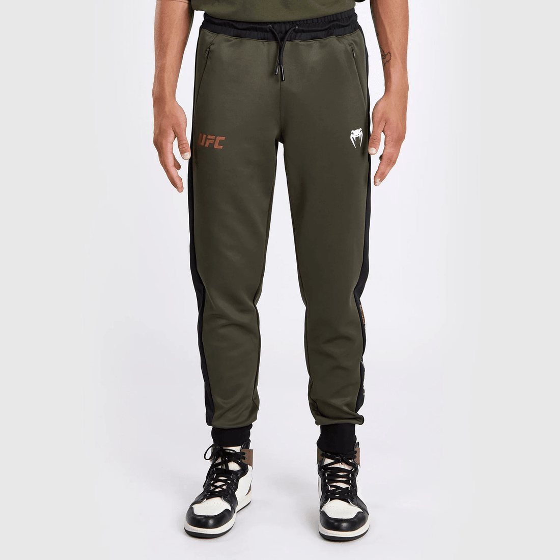 UFC Adrenaline by Venum Fight Week Men’s Performance Jogging Pants - Khaki/Bronze