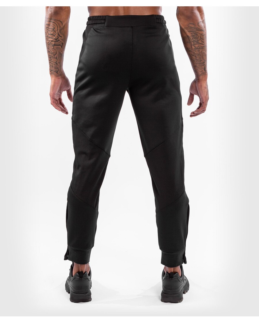 Ufc Venum Authentic Fight Night Moške Hlače Za Sprehode - črne
