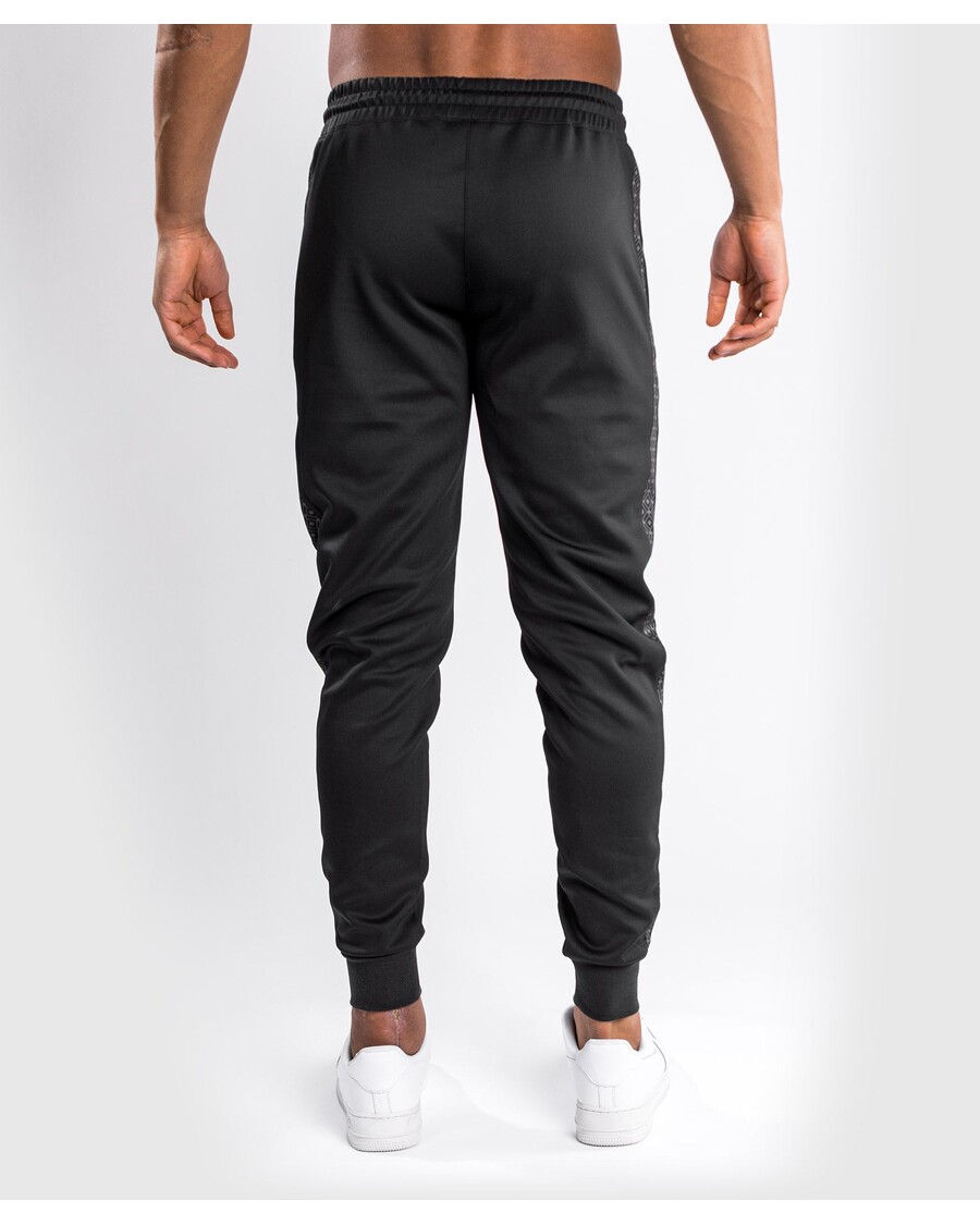 UFC VENUM パフォーマンス インスティテュート ジョガー - ブラック/レッド