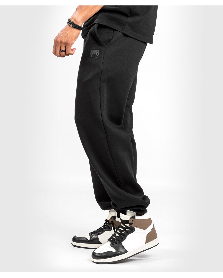 Joggerji Venum Connect Xl - Oversize Fit - črni