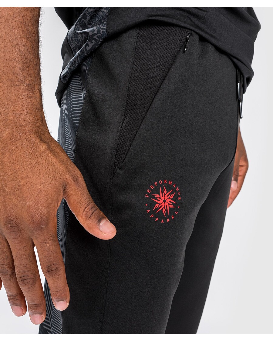 Joggerji Venum Phantom - črno/rdeči