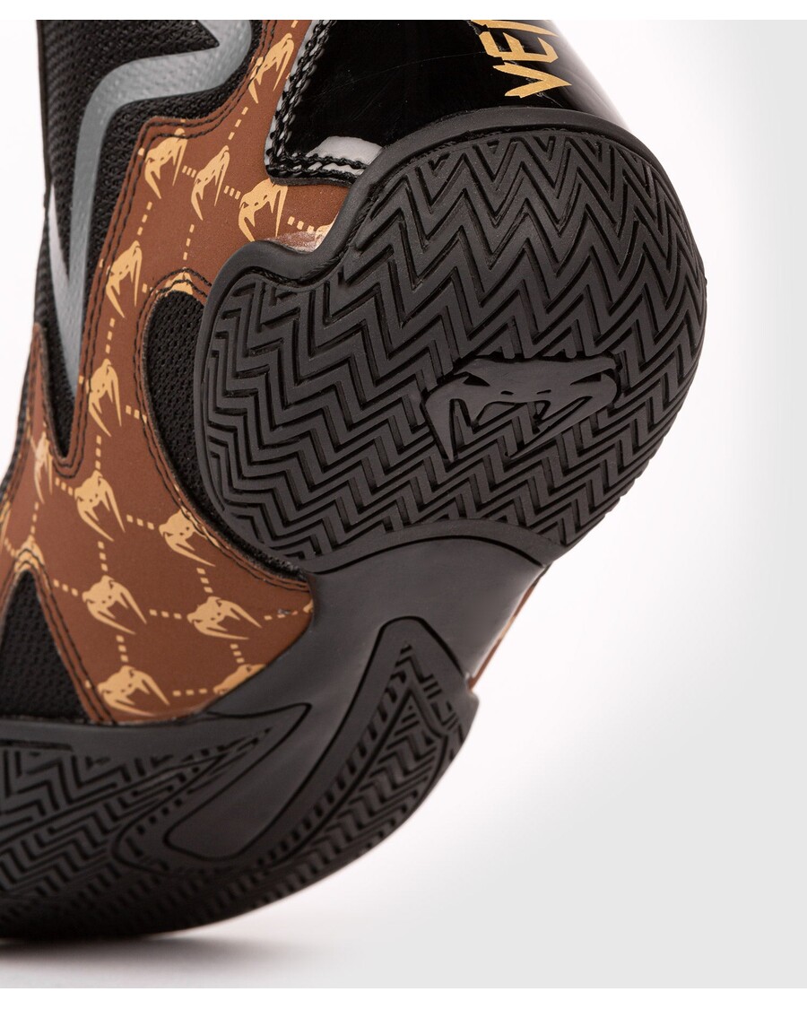 Boksarski čevlji Venum Elite Evo Monogram – črni/rjavi