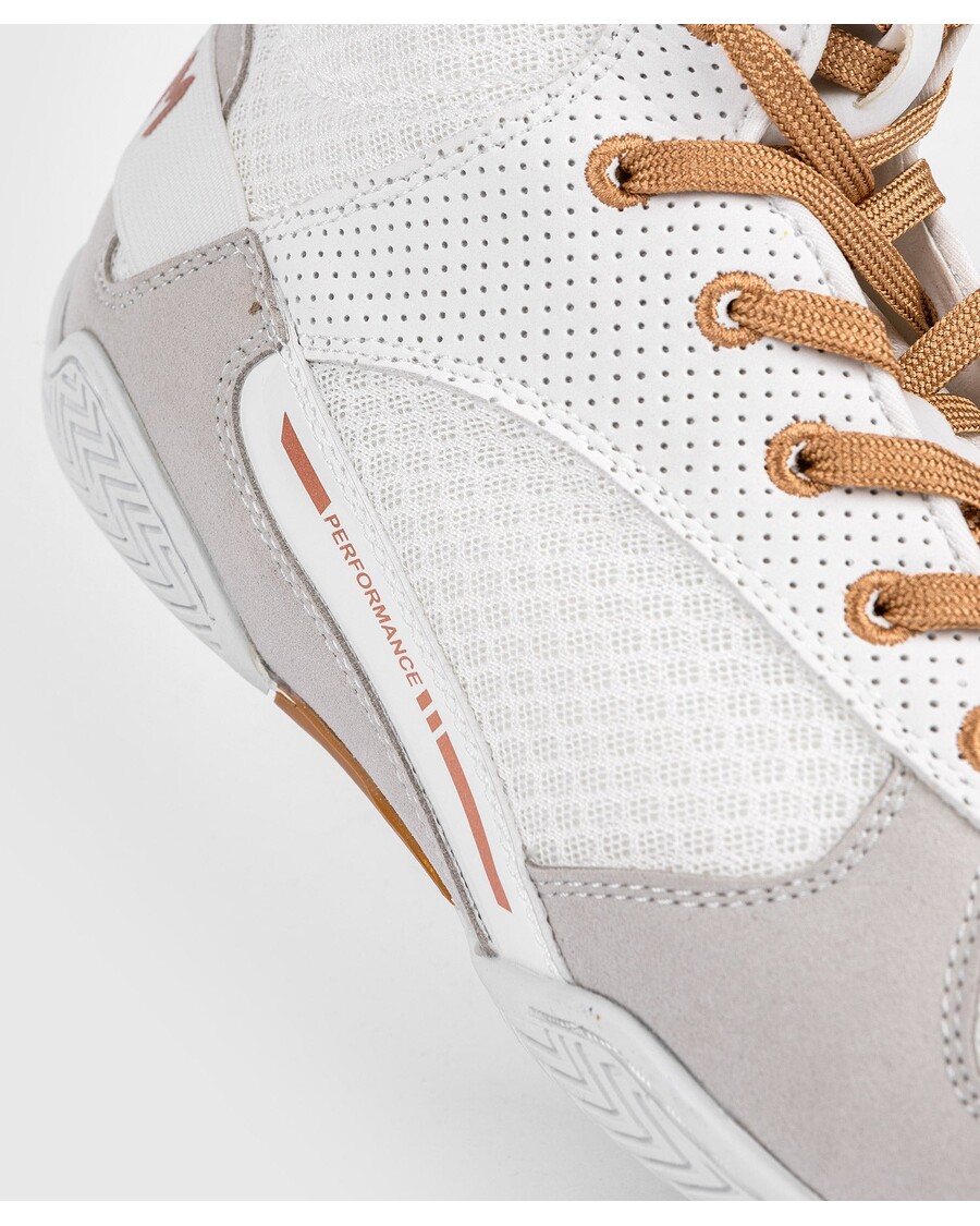Venum Elite Boxing Shoes - White/Gold