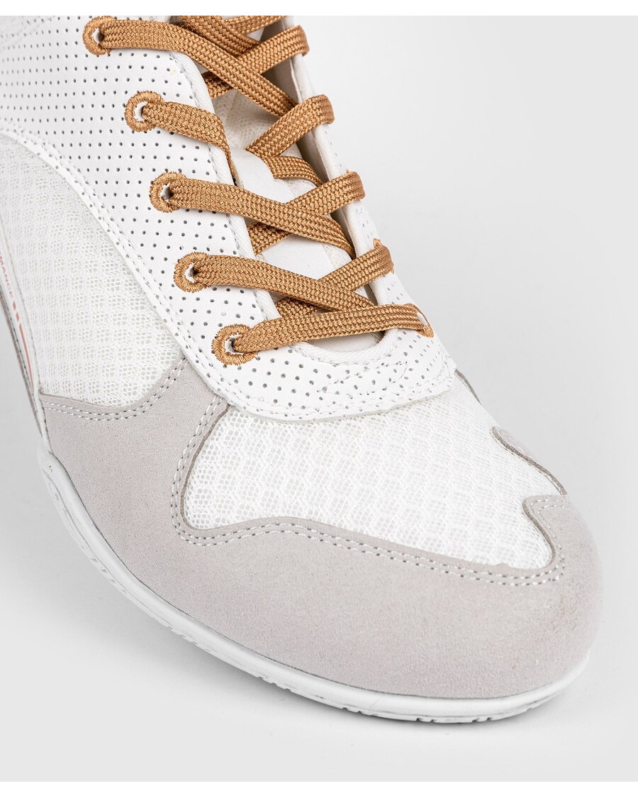 Venum Elite Boxing Shoes - White/Gold