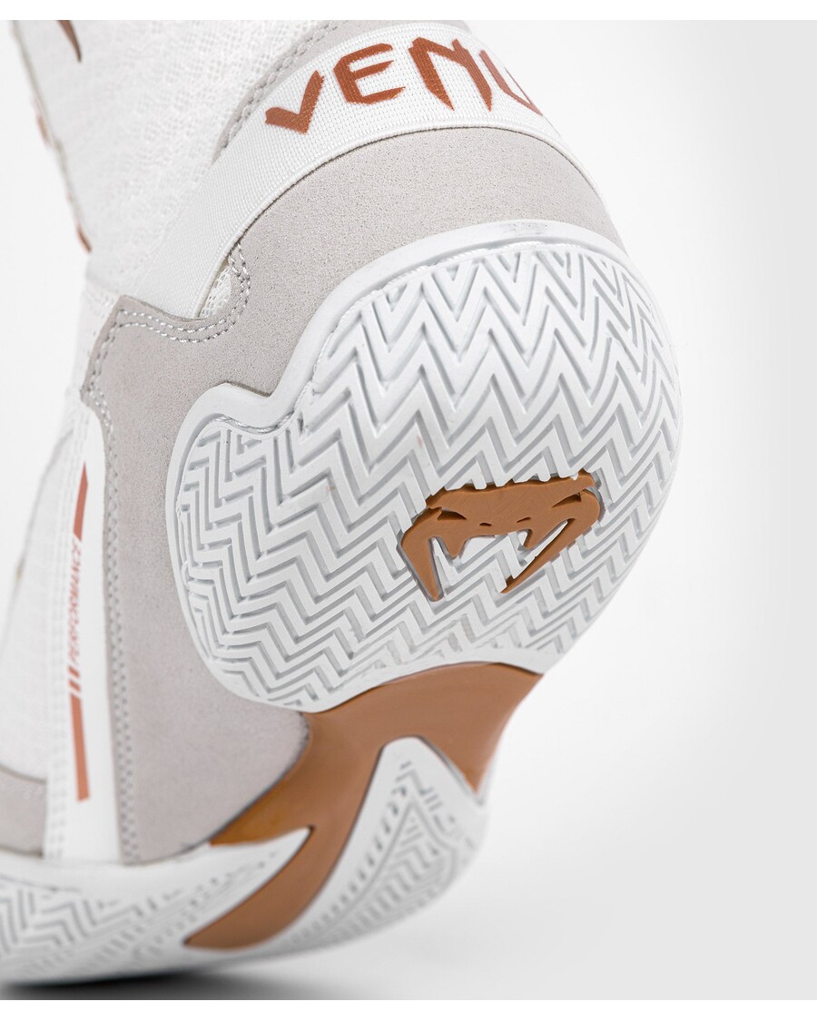 Venum Elite Boxing Shoes - White/Gold