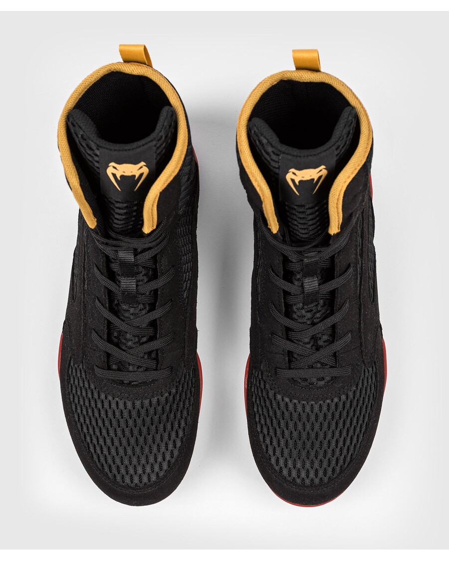 Боксерские кроссовки Venum Contender - черный/золотой/красный