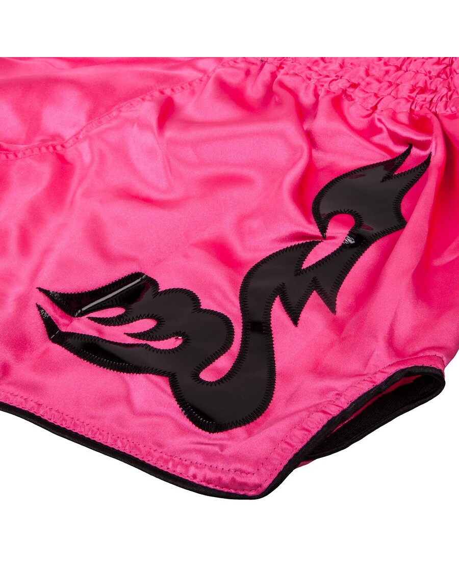 מכנסיים קצרים של Venum Bangkok Inferno Muay Thai - ורוד/שחור