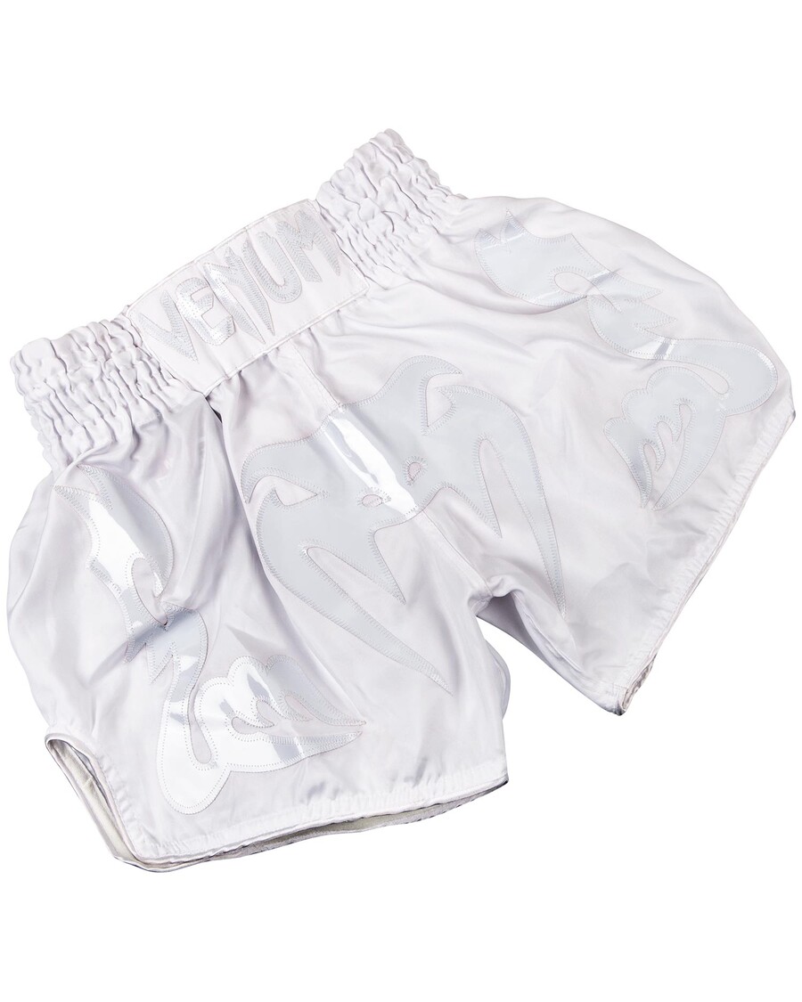 Venum Bangkok Inferno Muay-Thai-Shorts – Weiß/Weiß
