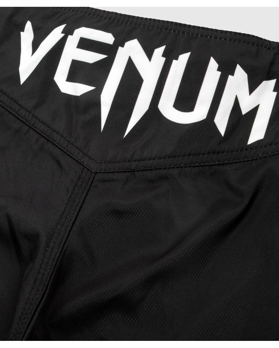 Venum Light 3.0 Fightshorts - Must/valge