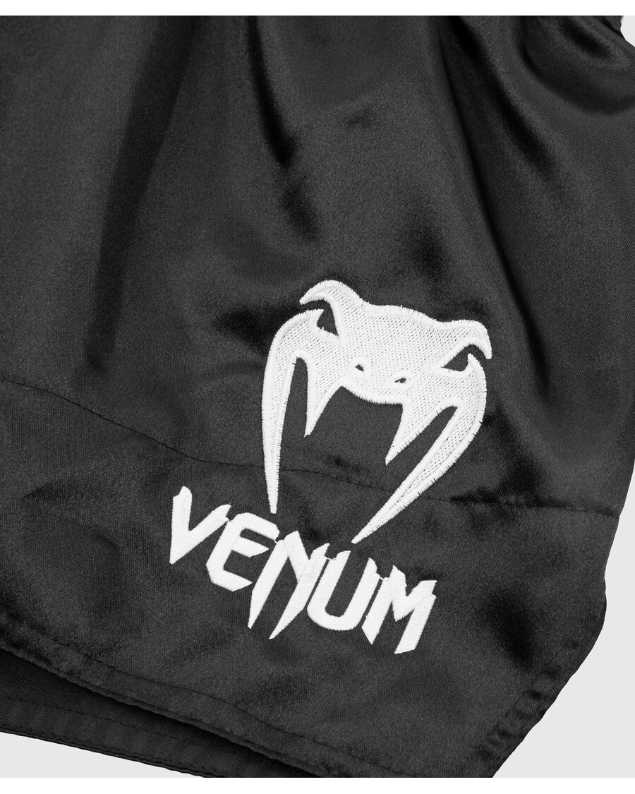 Venum Muay Thai šorti Klasiski - Melni/balti