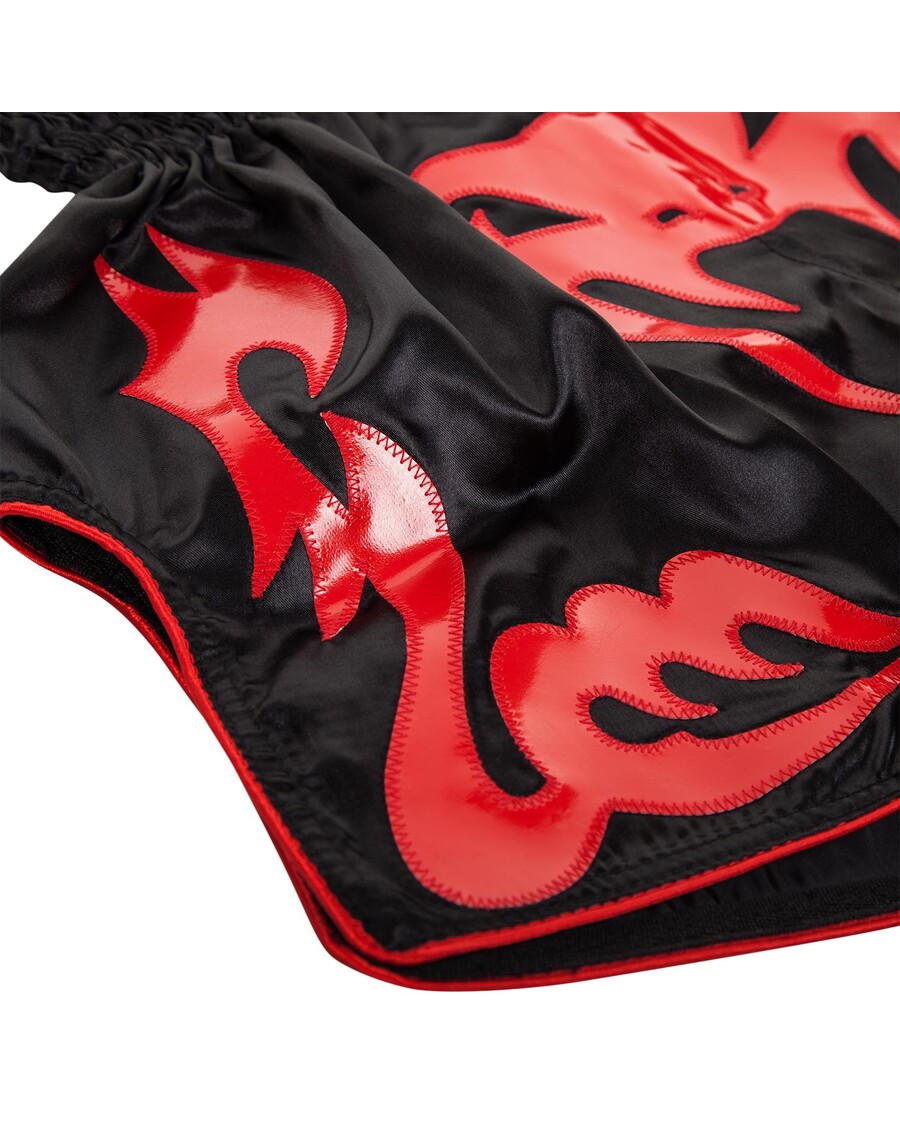 Venum Bangkok Inferno Muay Thai Lühikesed Püksid - Punane Kurat