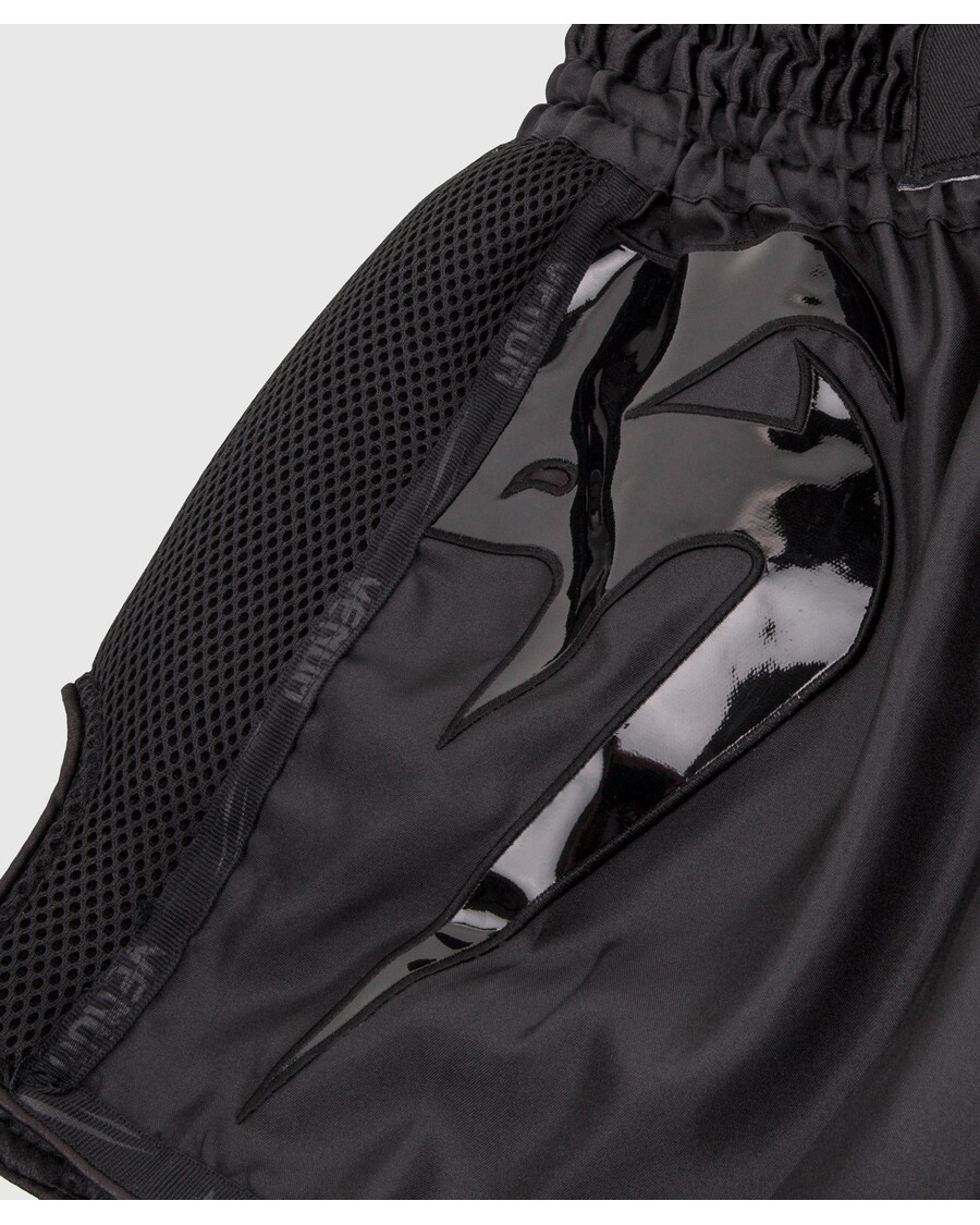 šortky Venum Gigant Muay Thai - černo/černé