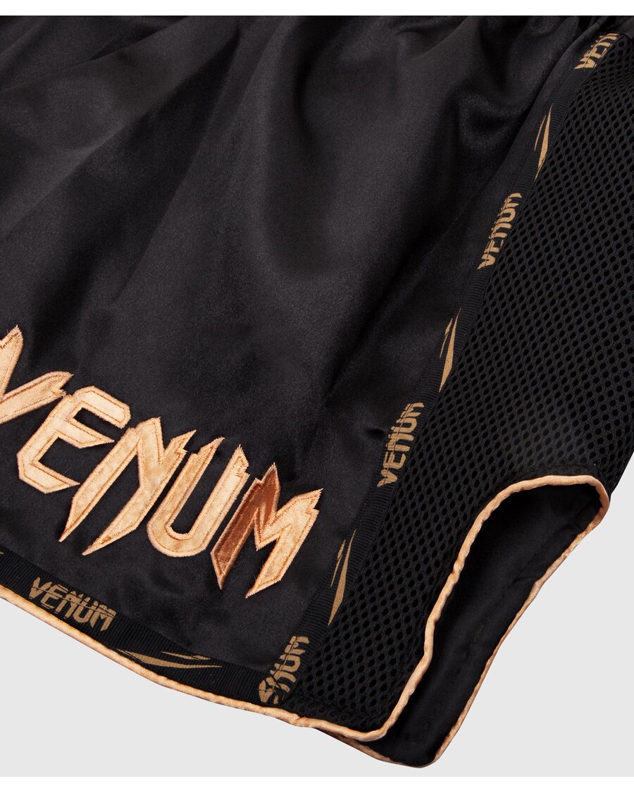 شورت فينوم العملاق للمواي تاي - أسود/ذهبي