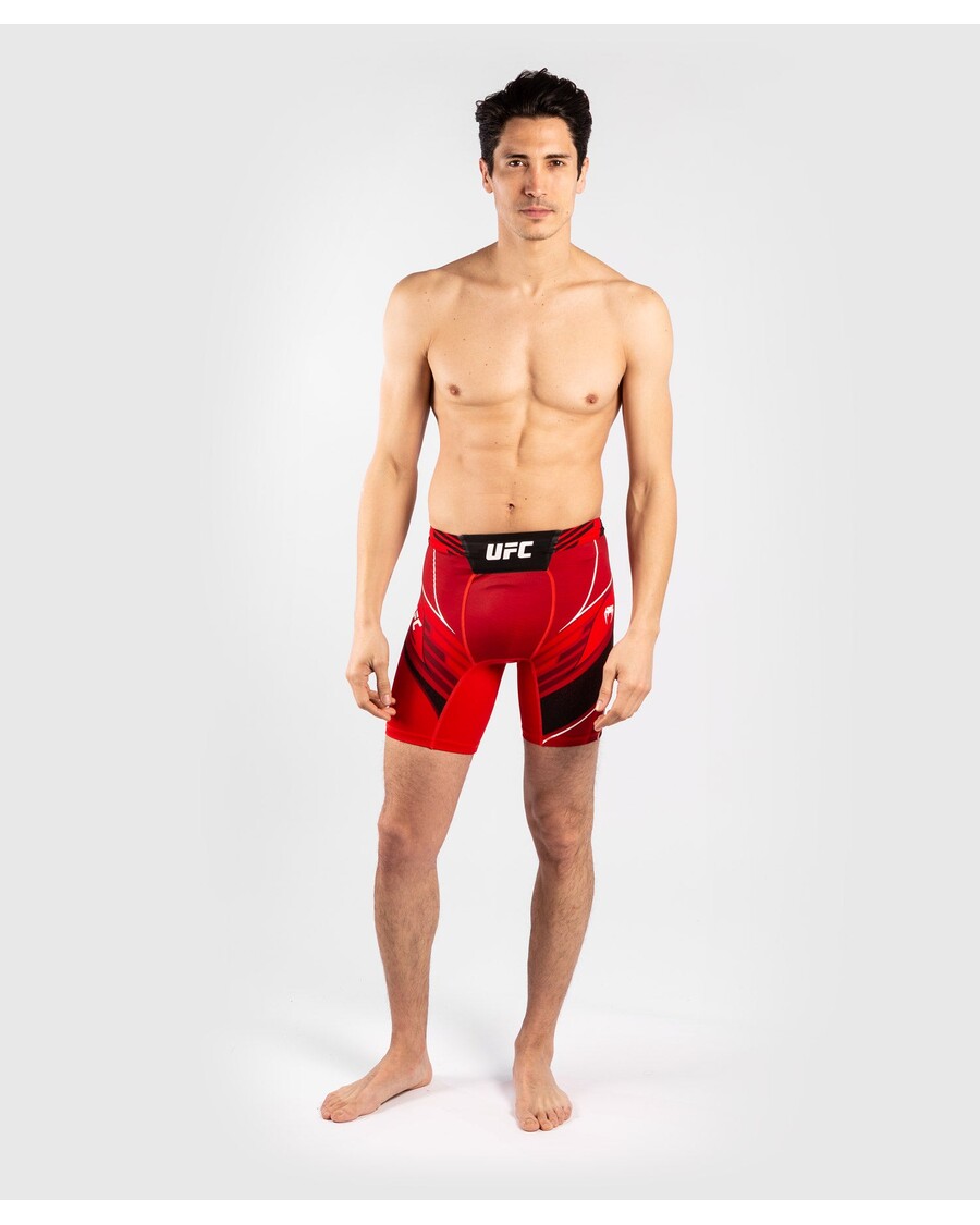 Celana Pendek Vale Tudo Pria Ufc Venum Authenticfight Night - Short Fit - Merah