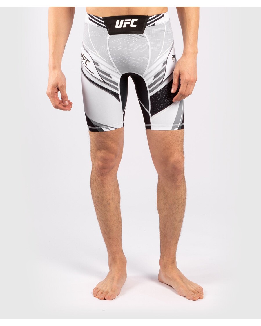 UFC Venum Authentic Fight Night Vale Tudo Shorts Für Herren – Lange Passform – Weiß