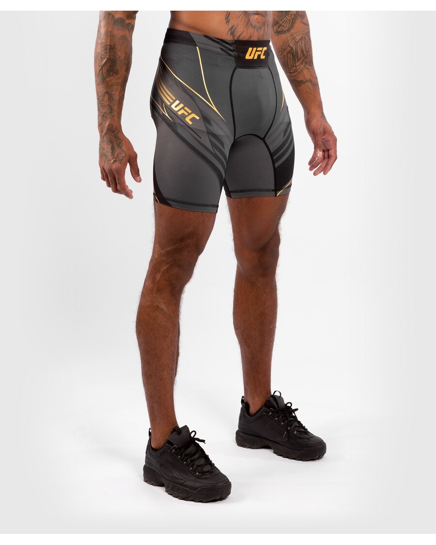 Ufc Venum Autentiske Fight Night Herre Vale Tudo Shorts - Lang Pasform - Champion