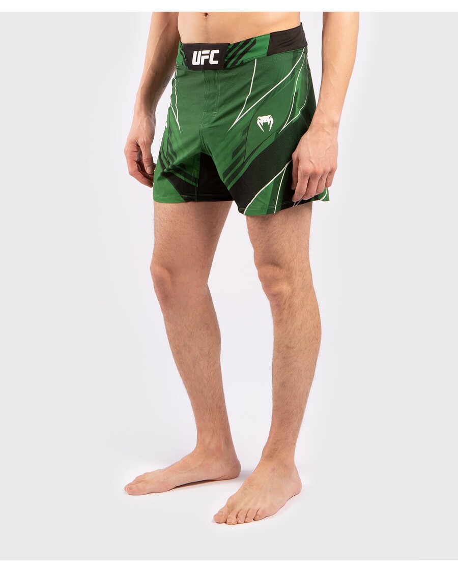 Ufc Venum Pro Line Meeste Lühikesed Püksid - Rohelised