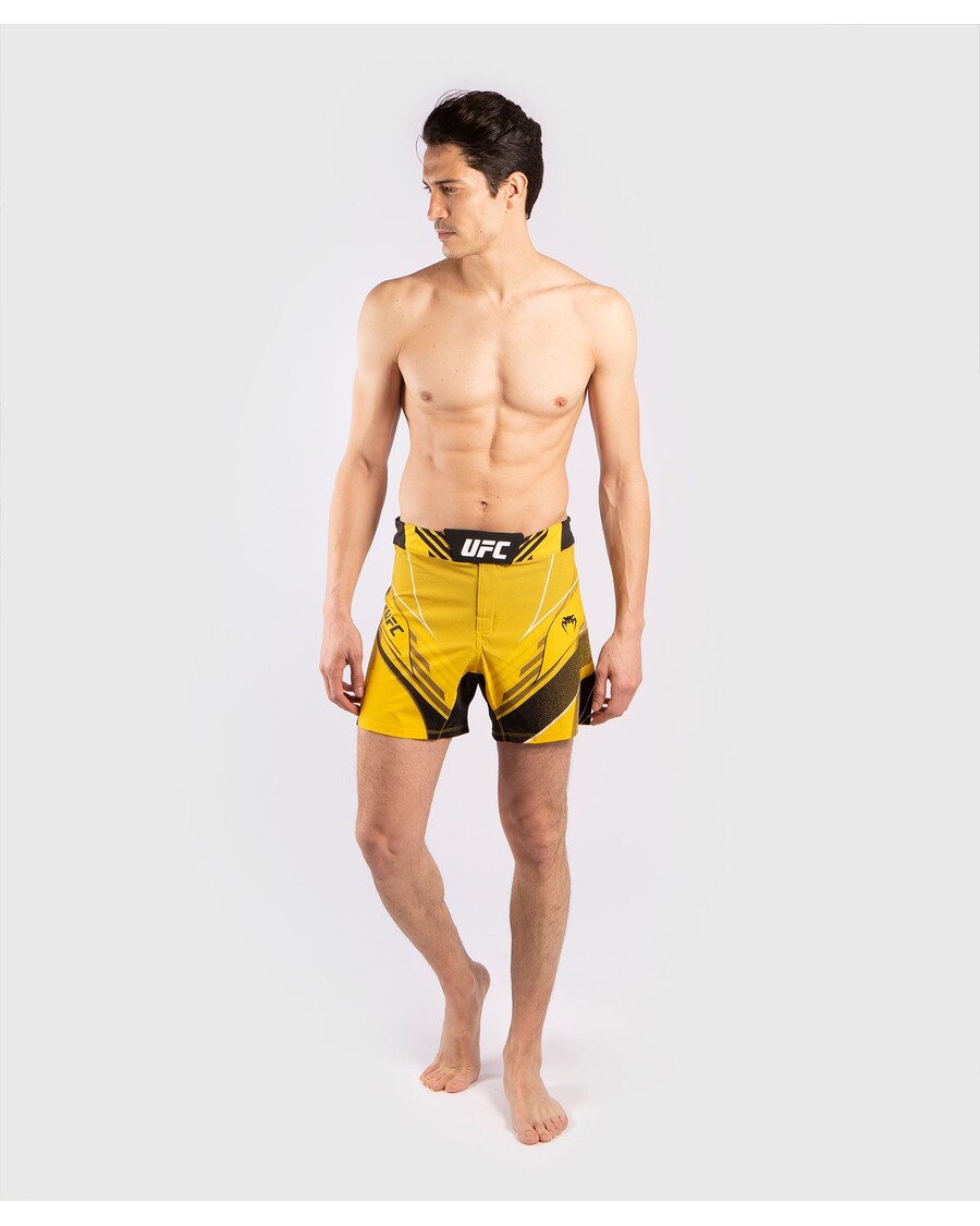 Celana Pendek Pria Ufc Venum Pro Line - Kuning