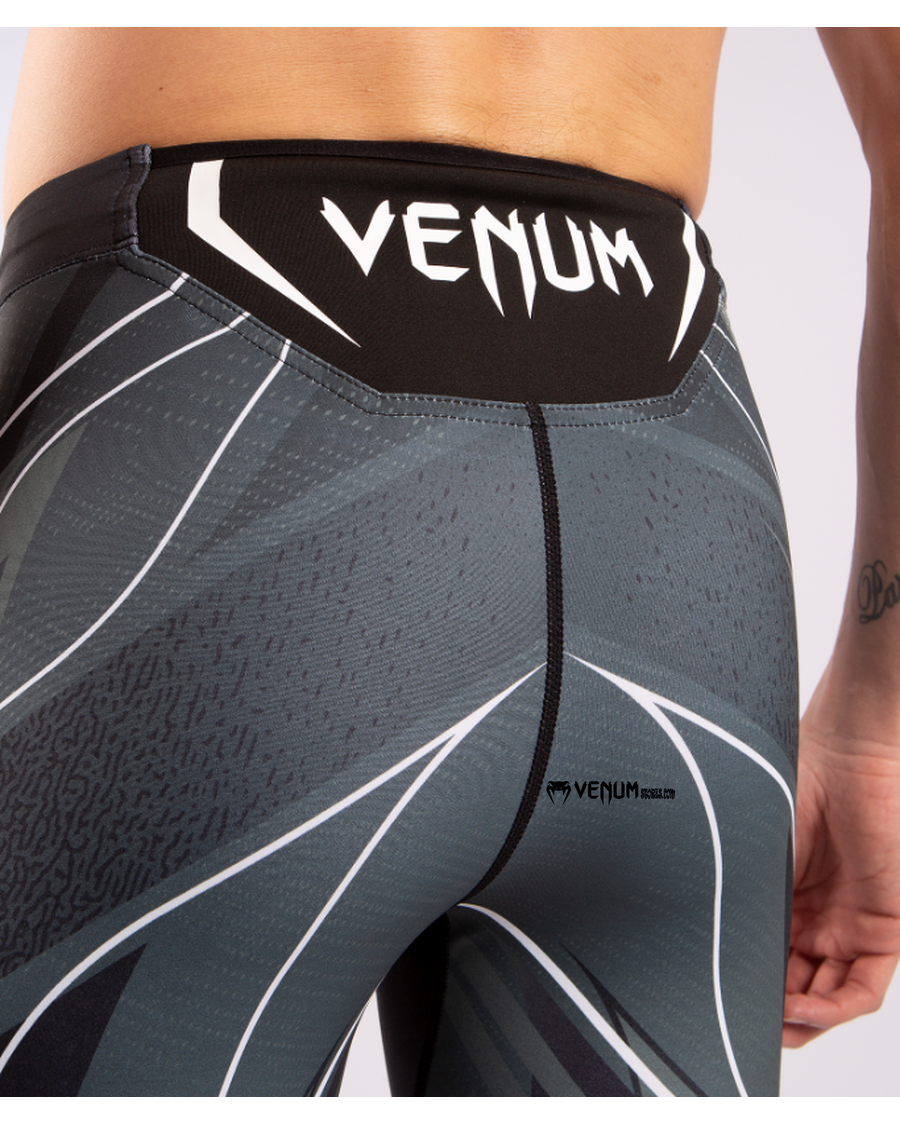 Ufc Venum Pro Line Meeste Vale Tudo Lühikesed Püksid - Mustad