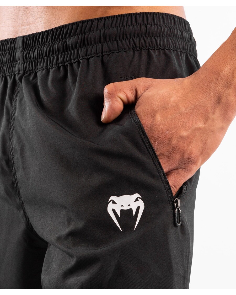 Celana Pendek Performa Pria UFC Venum Authentic Fight Week - Hitam