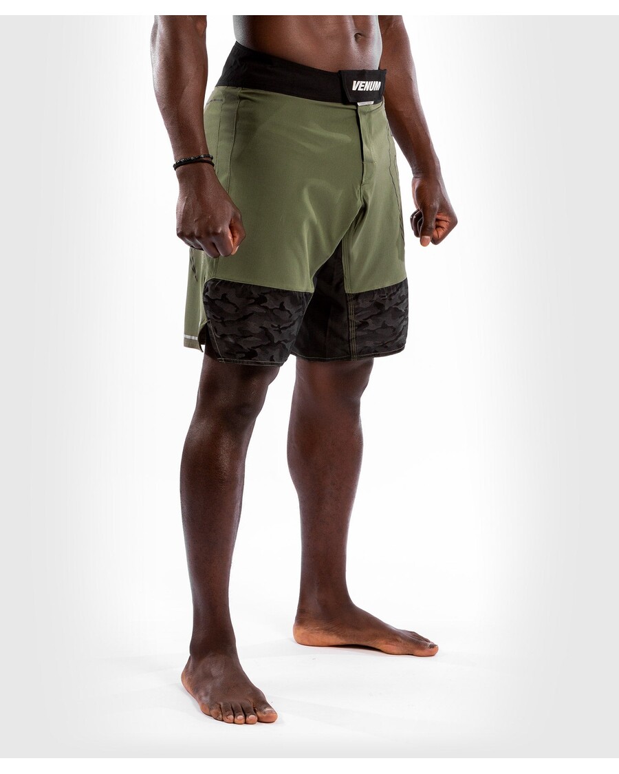 Bojová šortka Venum Light 4.0 - Khaki/stříbrná