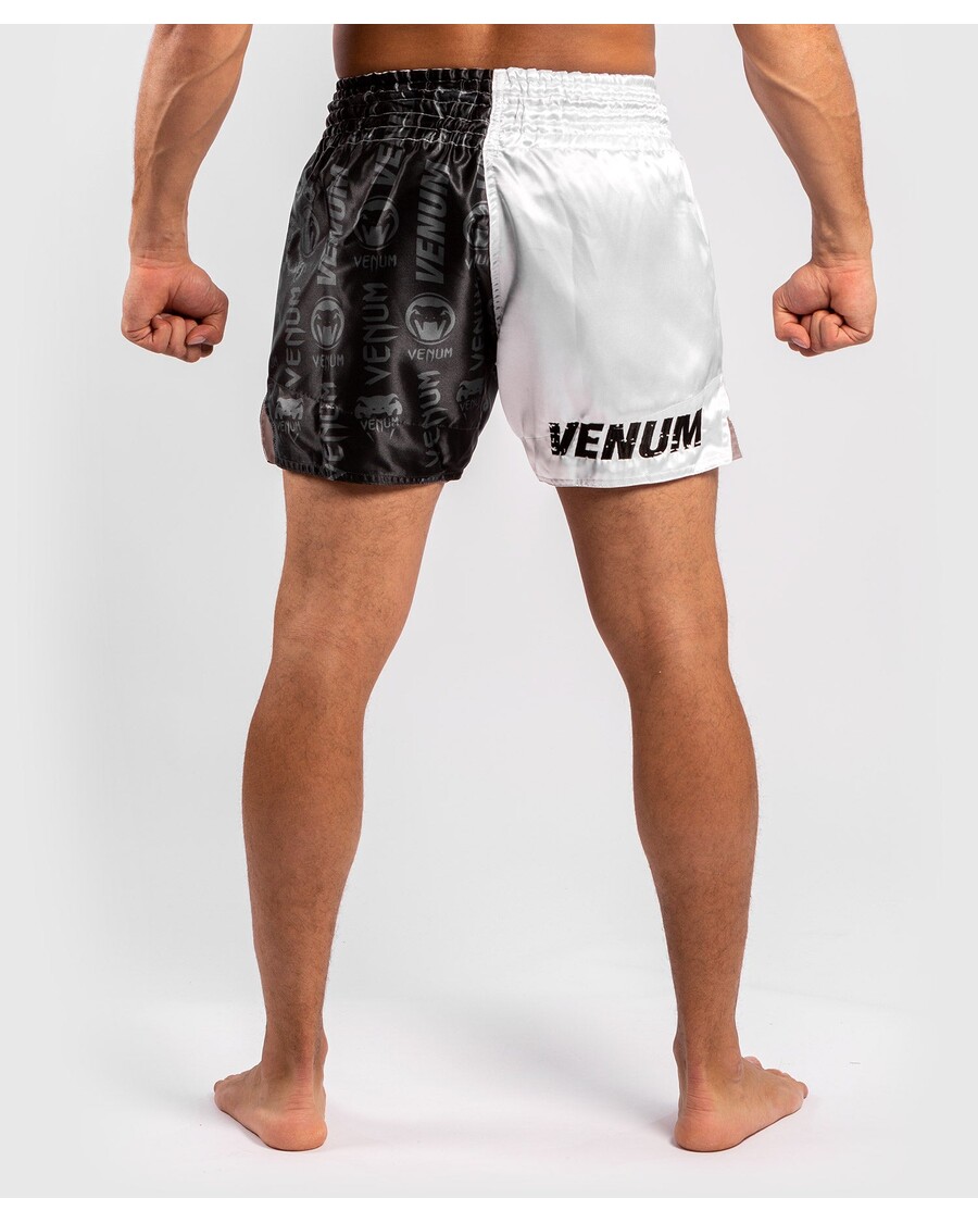 Venum Logos Muay Thai Shorts - Zwart/wit