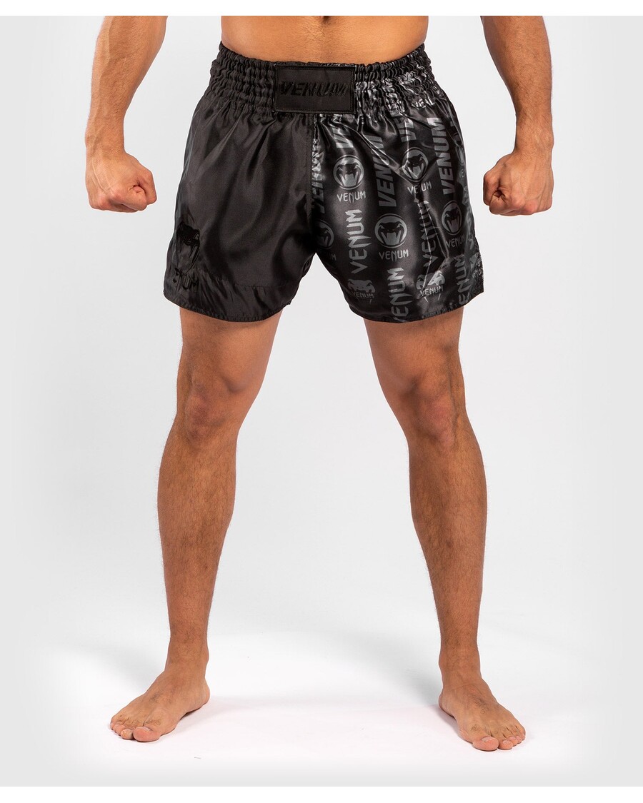 Venum Logos Muay-Thai-Shorts – Schwarz/Schwarz
