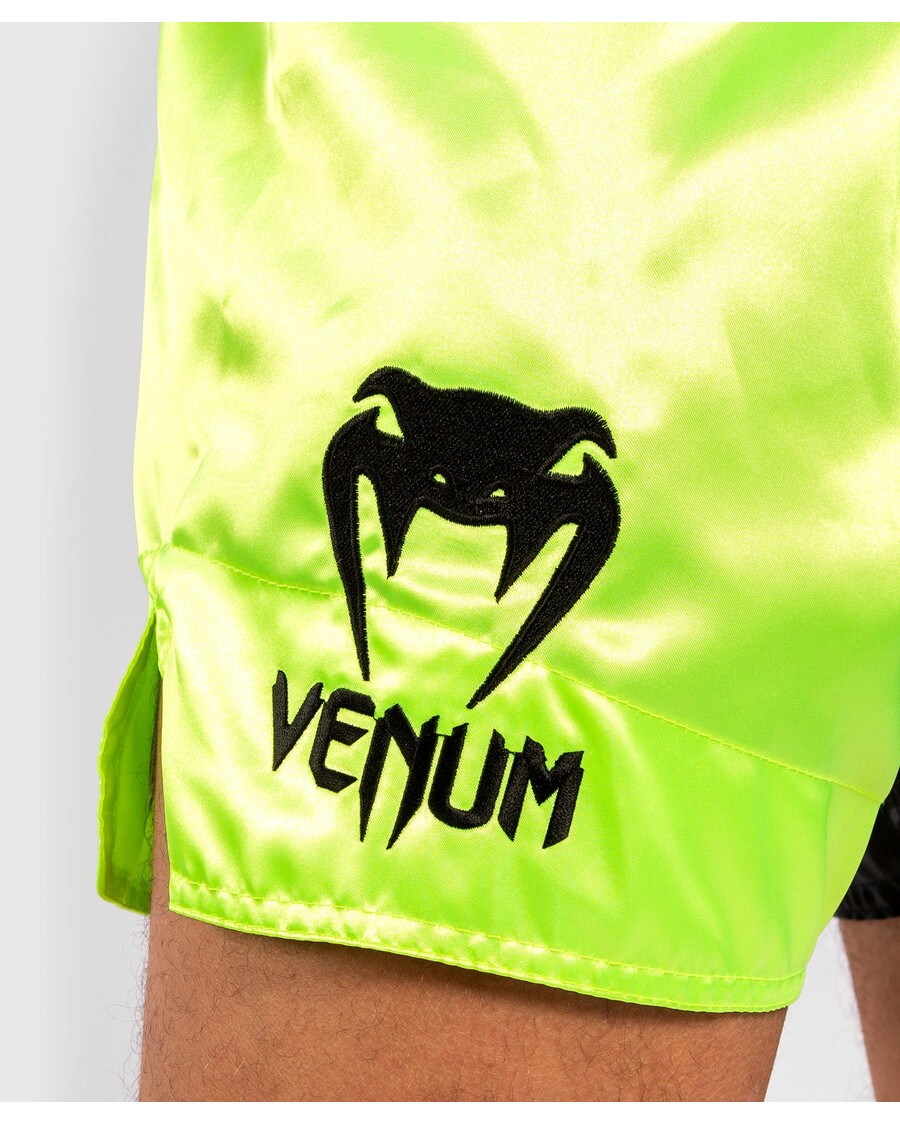 Venum Logos Muay Thai Shorts - Zwart/geel