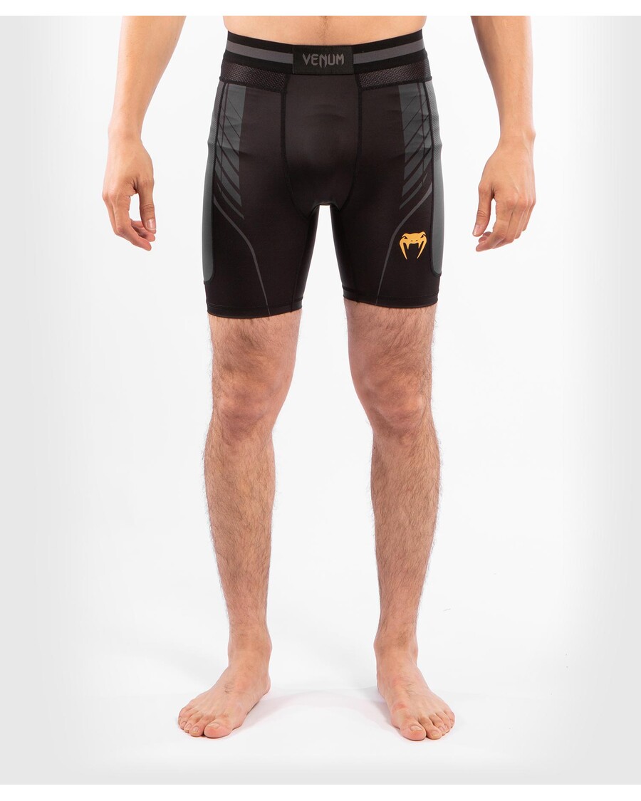 Venum Athletics Vale Tudo Shorts – Schwarz/Gold