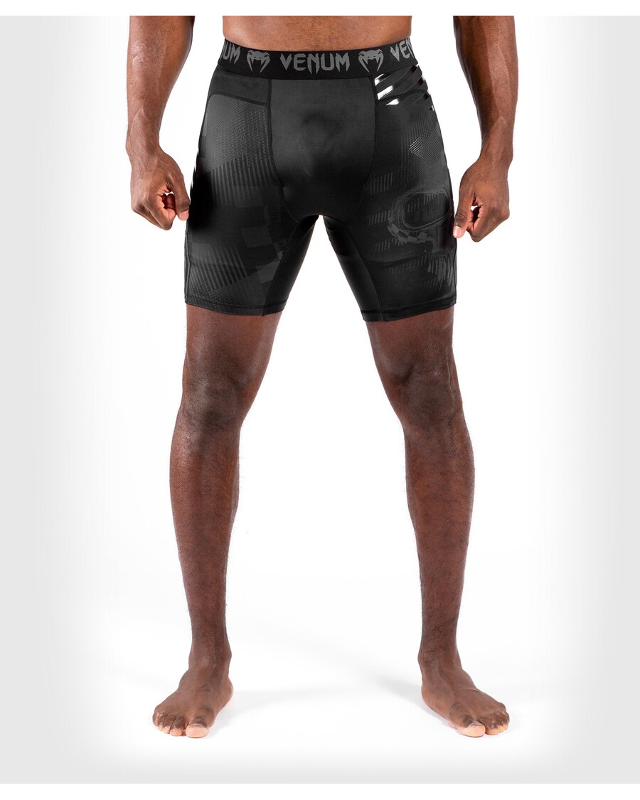 Venum Skull Vale Tudo Shorts – Schwarz/Schwarz