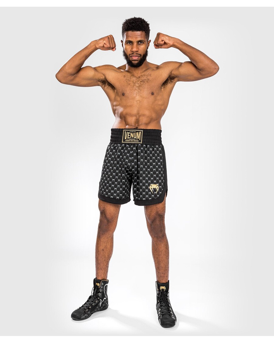 Venum モノグラム ボクシング ショートパンツ - ブラック