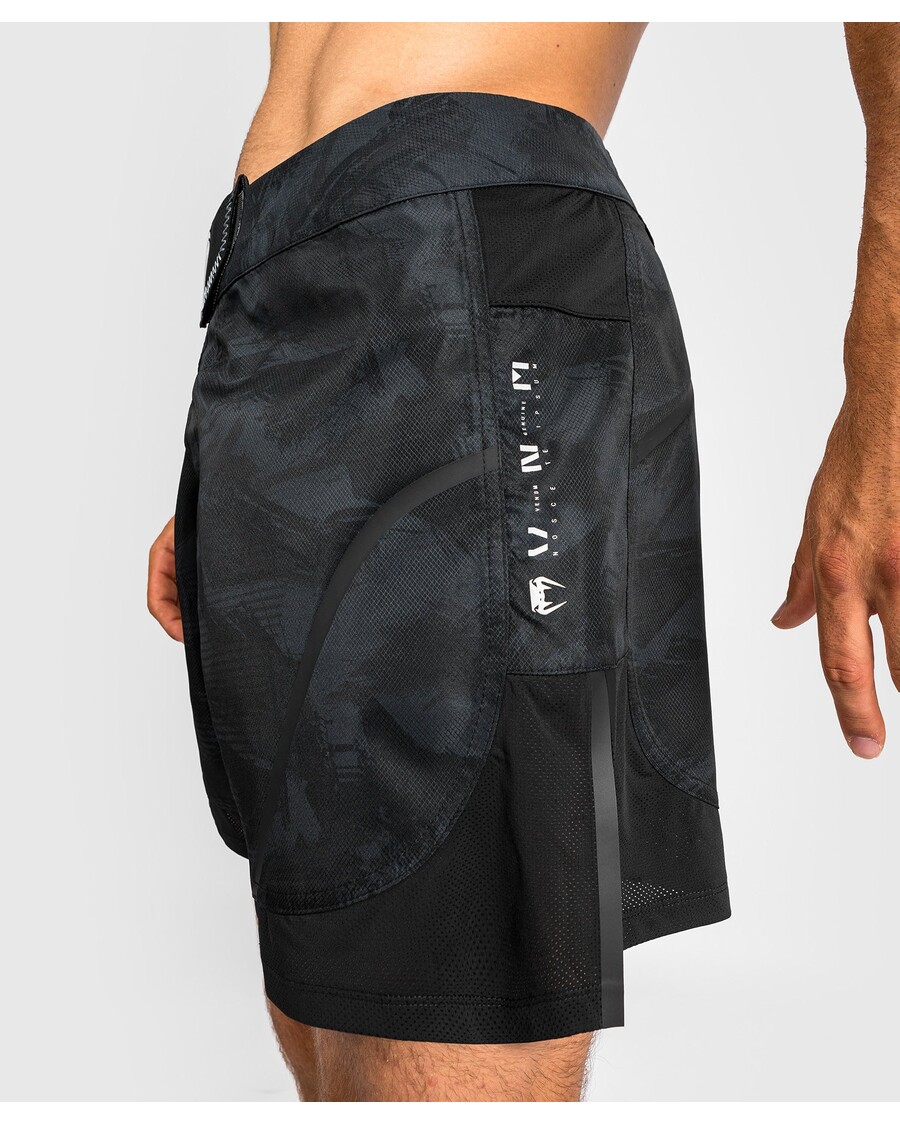 Venum Electric 3.0 ファイトショート - ブラック