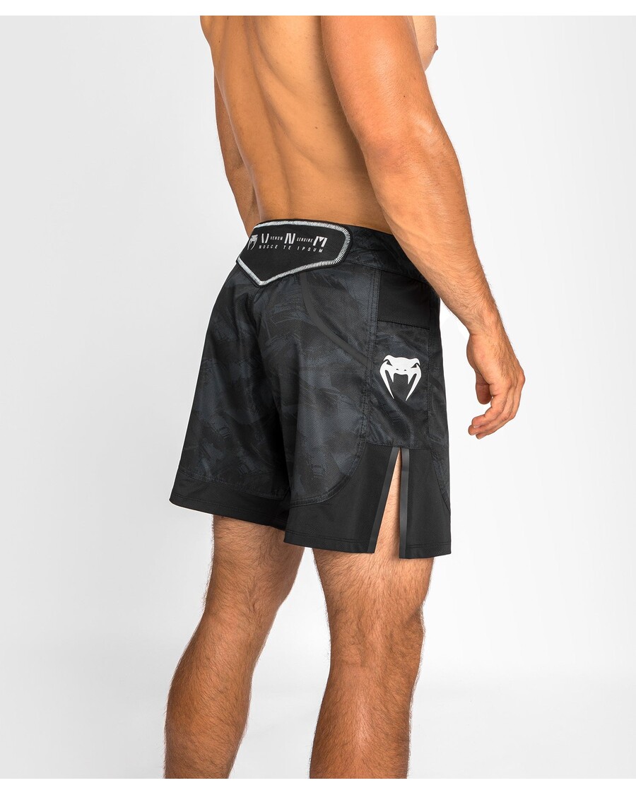 Venum Electric 3.0 ファイトショート - ブラック