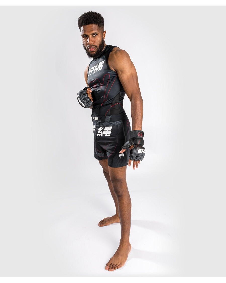 Celana Pendek Pertarungan Venum Okinawa 3.0 - Hitam/merah