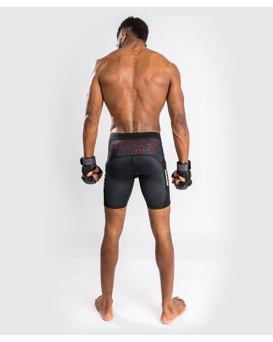 Pantaloni Scurți Venum Okinawa 3.0 Vale Tudo - Negru/roșu