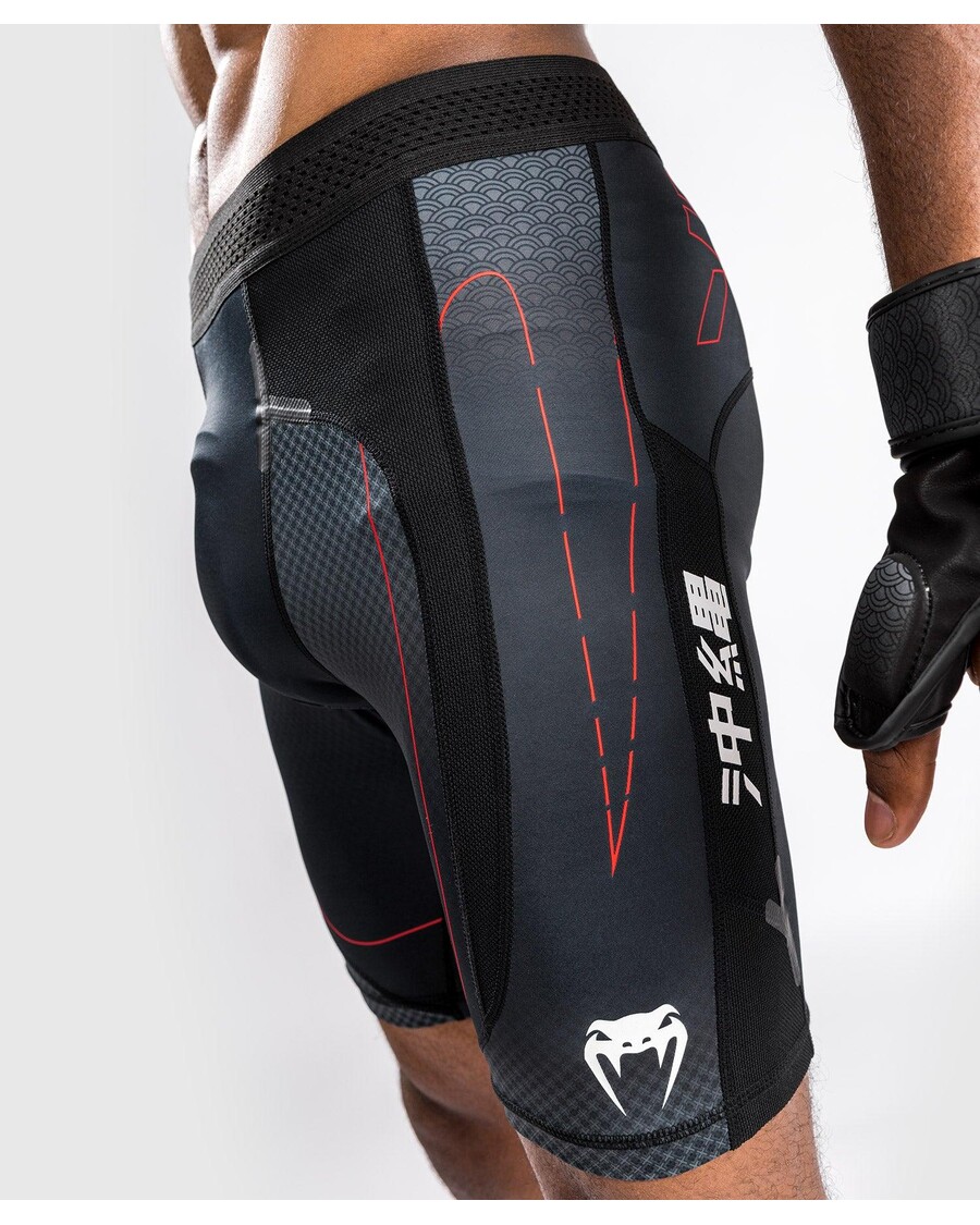 Pantaloni Scurți Venum Okinawa 3.0 Vale Tudo - Negru/roșu