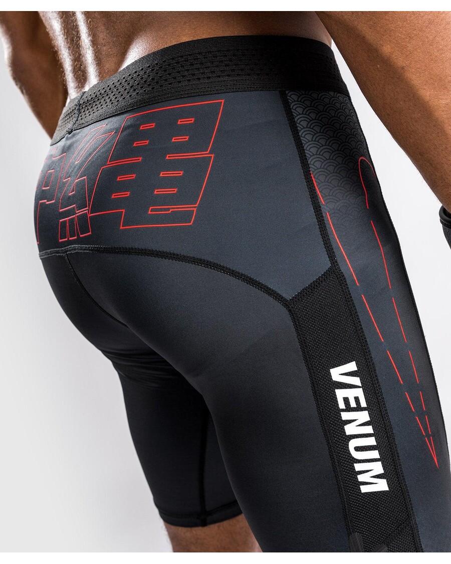 Pantaloni Scurți Venum Okinawa 3.0 Vale Tudo - Negru/roșu