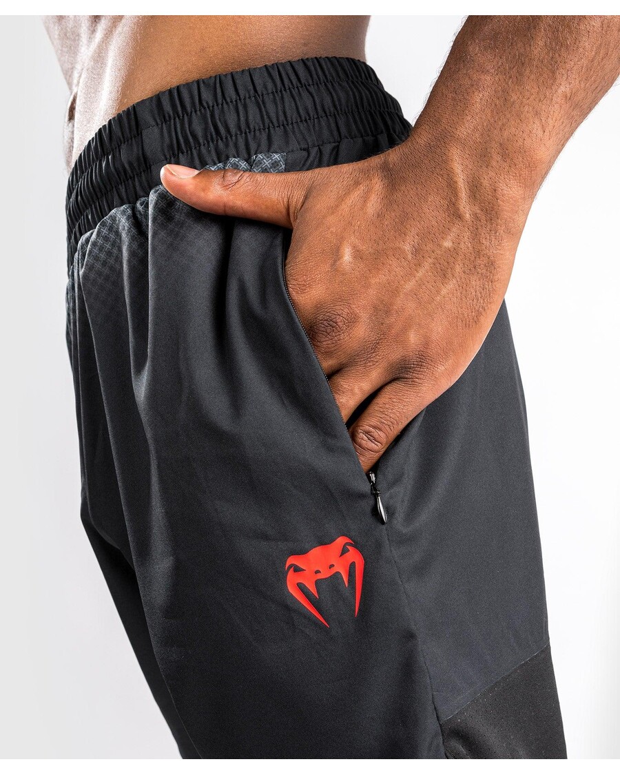 Kratke Hlače Za Trening Venum Okinawa 3.0 - črne/rdeče